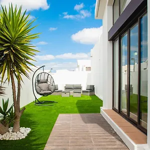 Orcades Close To Town Center Pool & A/c , Playa Blanca (Lanzarote) Spain